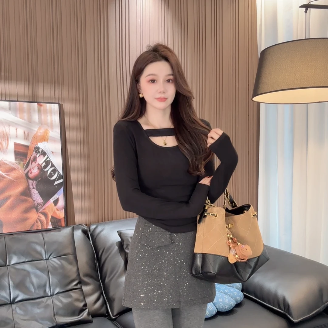 【静静衣橱】秋冬时尚百搭设计感挂脖圆领显瘦纯色长袖T恤女763