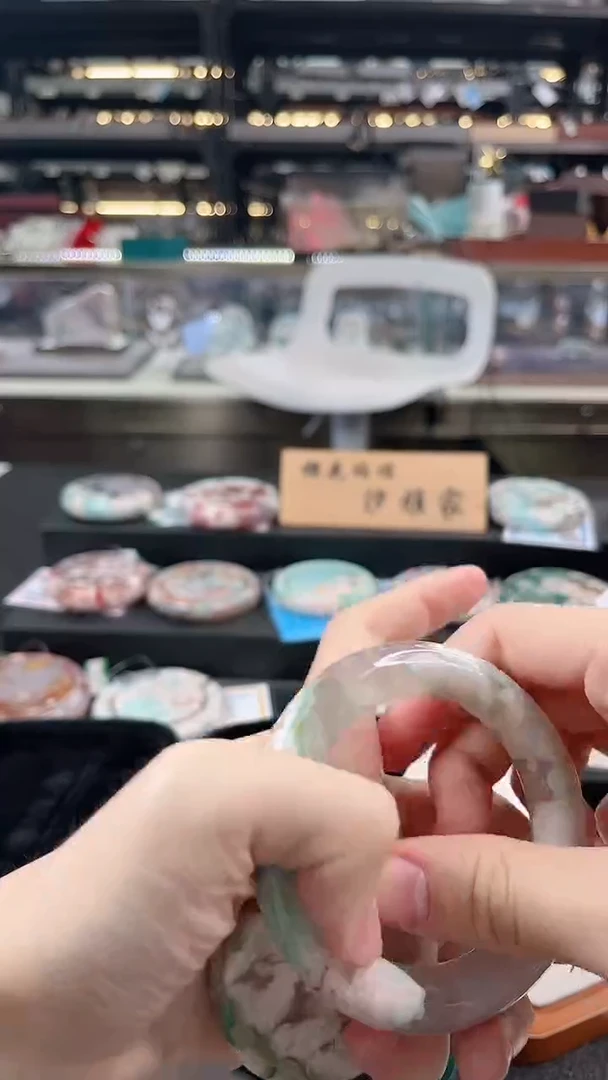 未镶嵌手镯石英质玉瑾圈口（赠品镯心）