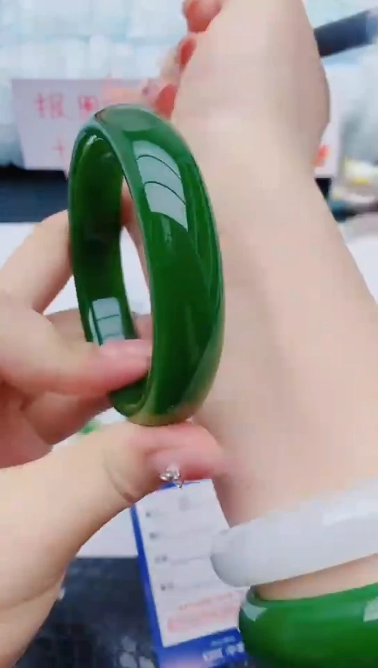 石英质玉手镯未镶嵌y83+61-62