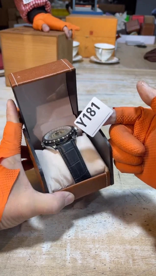 直播定闪专用链接明*了直播定闪专用链接888