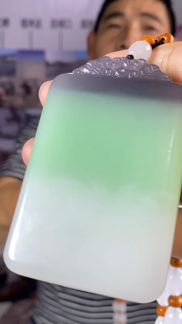 颈饰未镶嵌透闪石质玉天然玉石未镶嵌颈饰