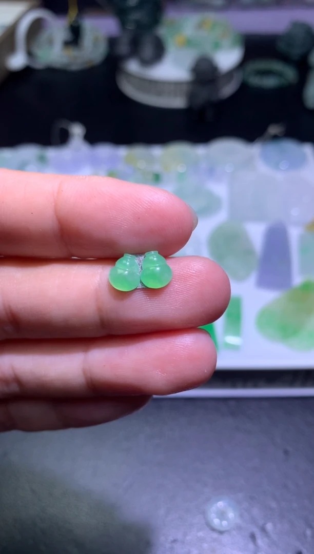 定制翡翠未镶嵌毛货