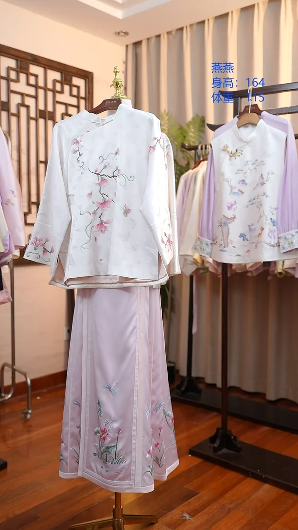 刺绣白色长袖  桑蚕丝非遗苏绣服饰