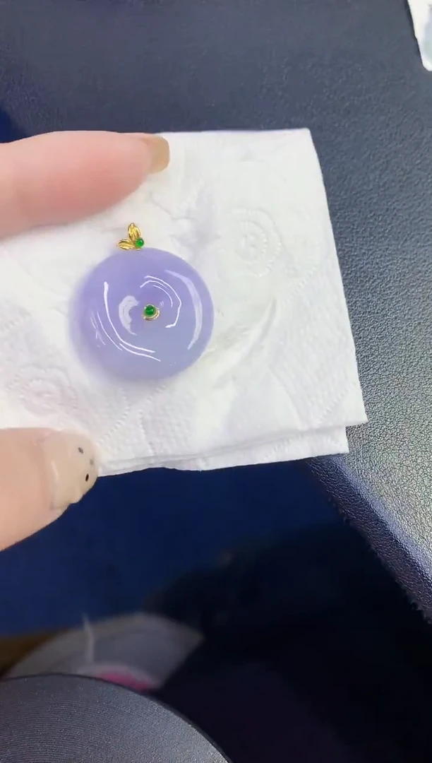 颈饰18K金镶嵌翡翠缅甸天然翡翠A货