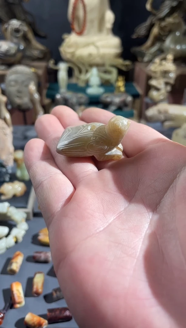 未镶嵌和田玉（糖玉）挂件1