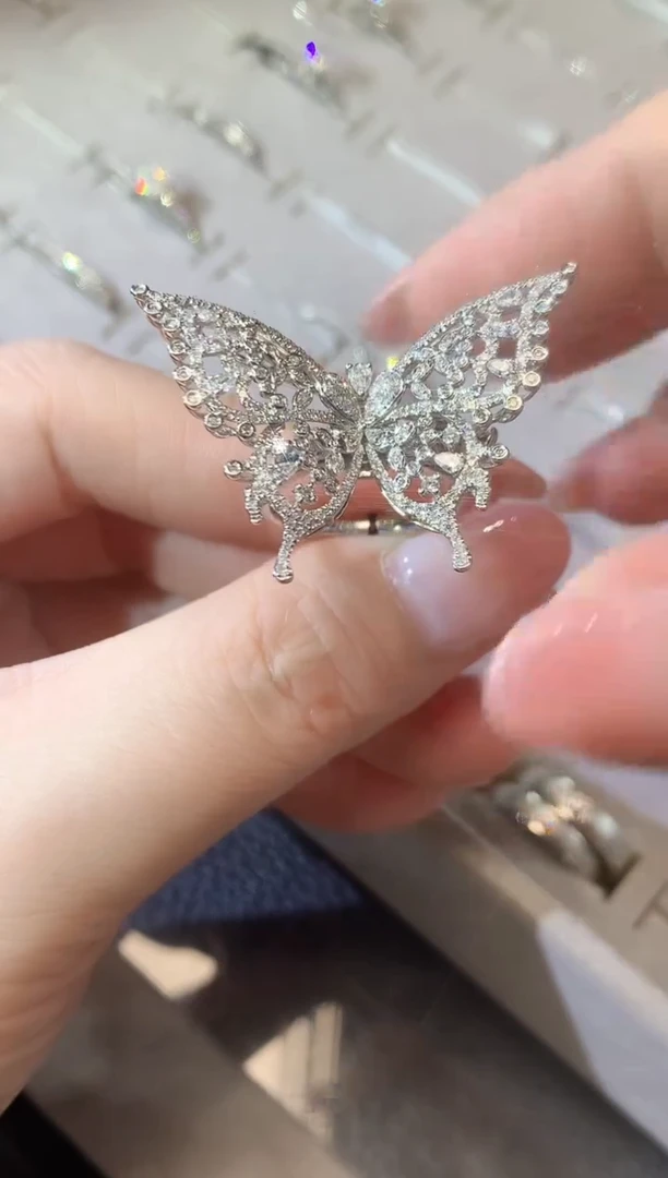 【闪购商品】钻石戒指/指环18K金镶嵌F70