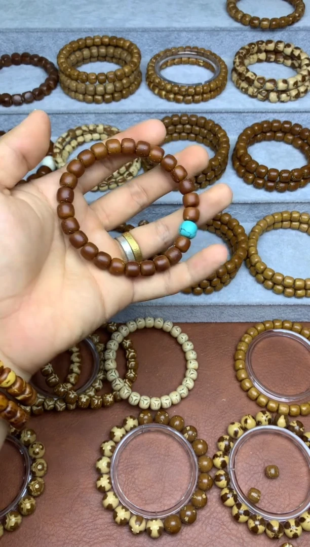 手串紫金鼠8.8尺寸实心棕皮福利品