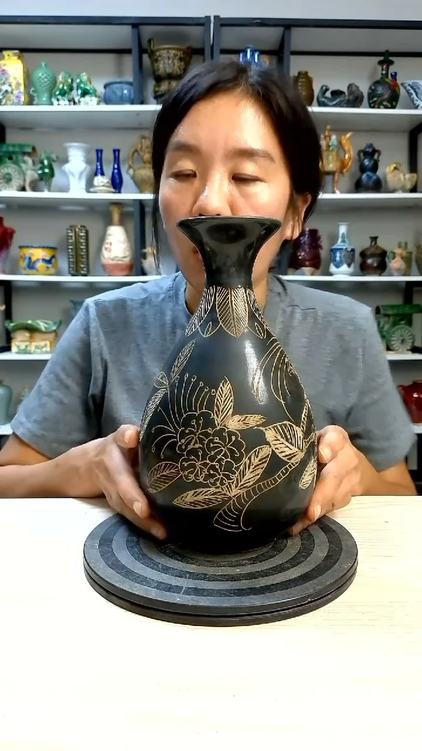 经典精美复古风格瓷器