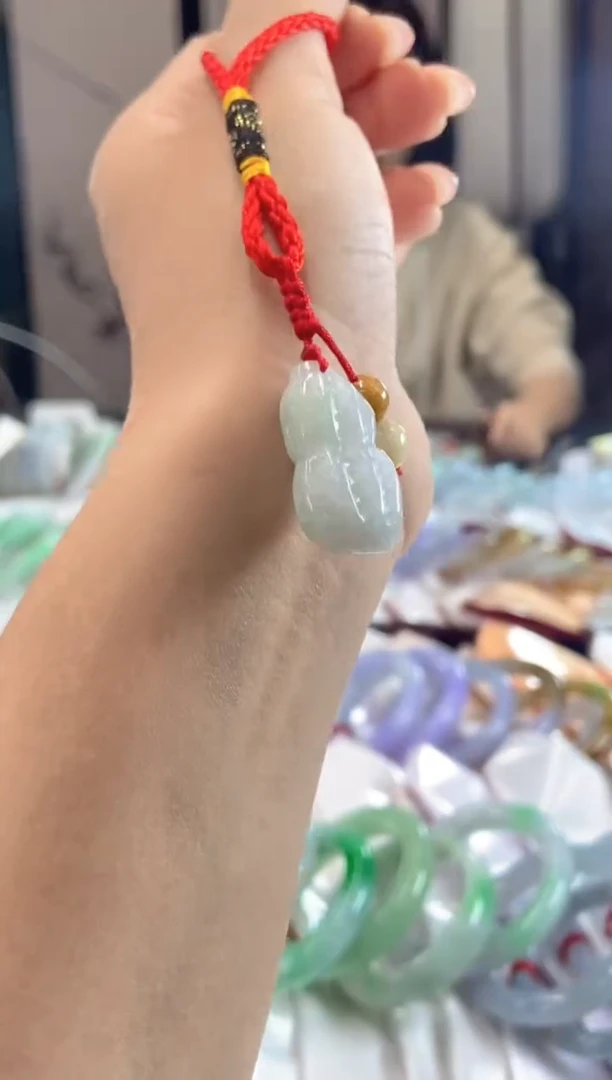 未镶嵌挂件翡翠翡翠挂件多样发一