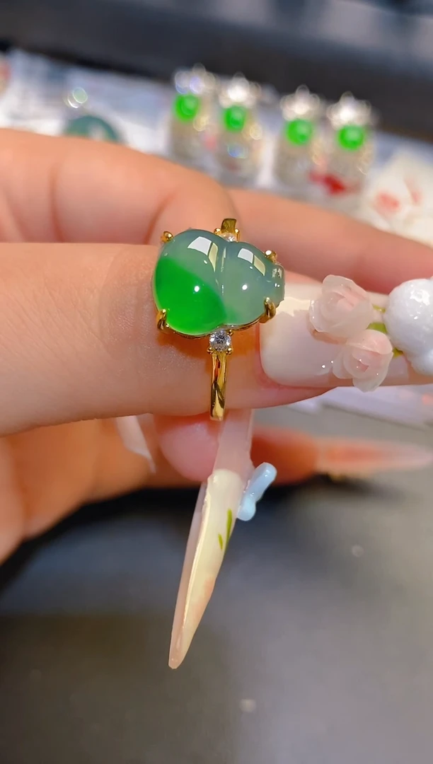 银S925镶嵌翡翠耳饰天然