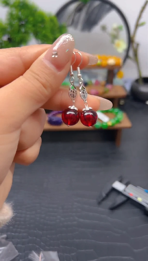 【闪购商品】血珀耳饰银S925镶嵌耳饰E576