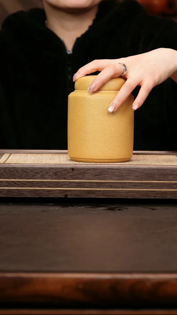 茶壶紫砂黄金段 茶叶罐