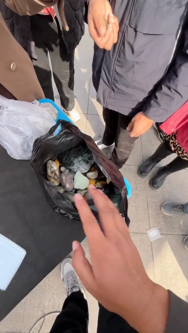 未镶嵌和田玉挂件和田玉