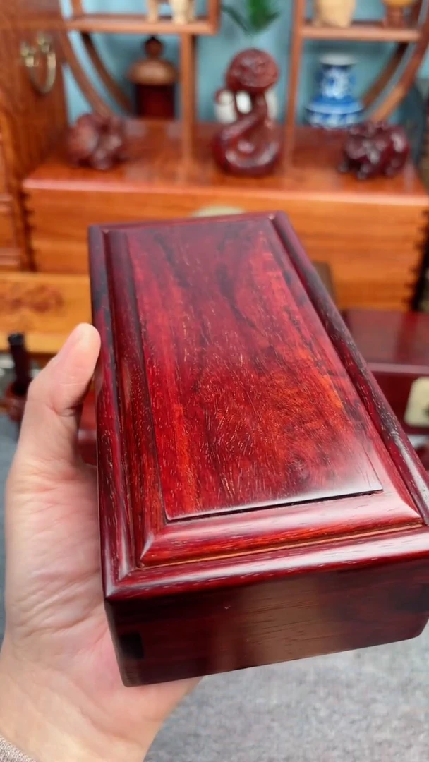 【闪购商品】老板娘推荐小叶盒子