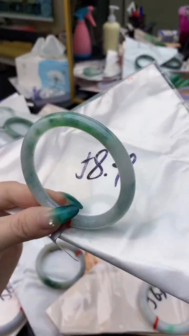 【闪购商品】翡翠手镯未镶嵌0296916545