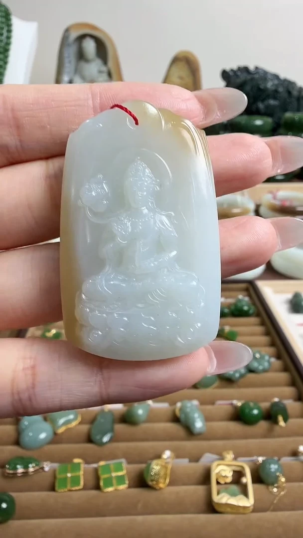 颈饰未镶嵌和田玉挂件