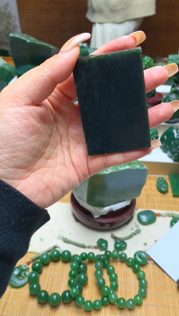 未镶嵌和田玉（青玉）珠宝半成品随机发货，拍一发一