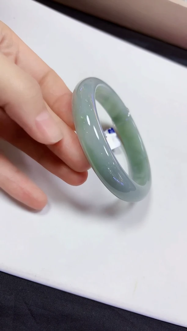 颈饰未镶嵌翡翠61.6手镯