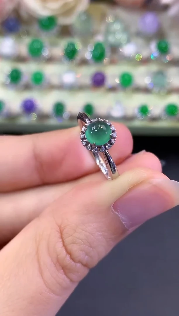 18K金镶嵌戒指翡翠B19