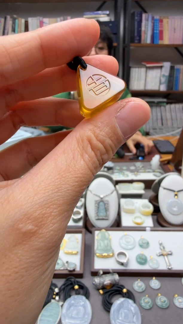 琥珀颈饰未镶嵌手机挂2-2
