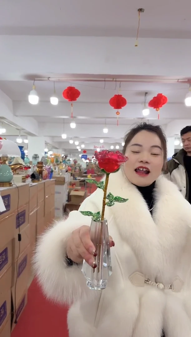 【闪购商品】无铅玻璃甄选花器-p-早7