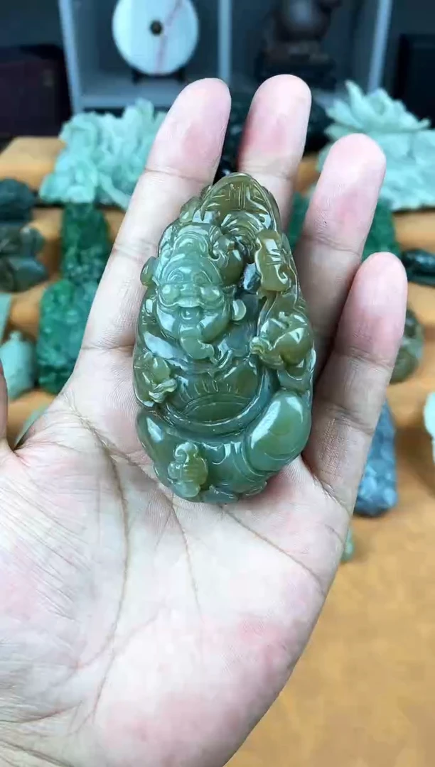 颈饰未镶嵌和田玉1