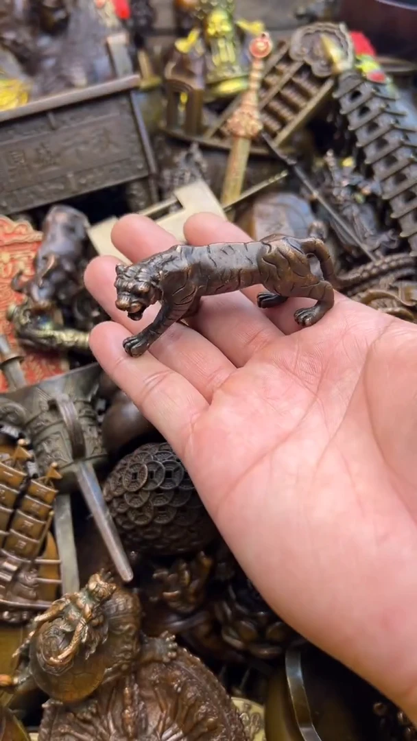 精美铜器，点击下单