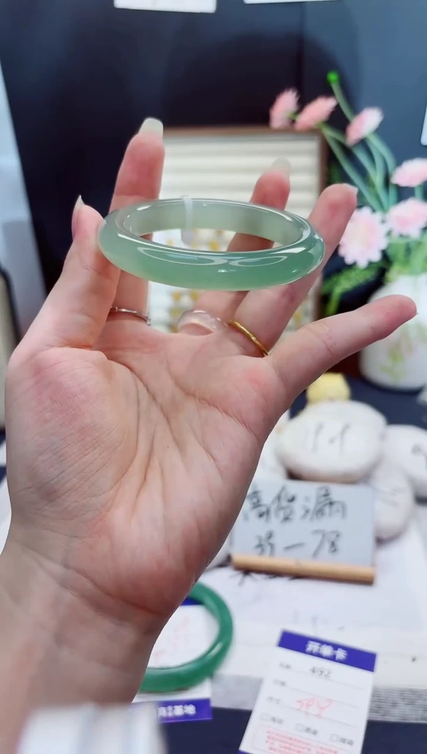 未镶嵌手镯石英质玉492-东陵玉-圈口54