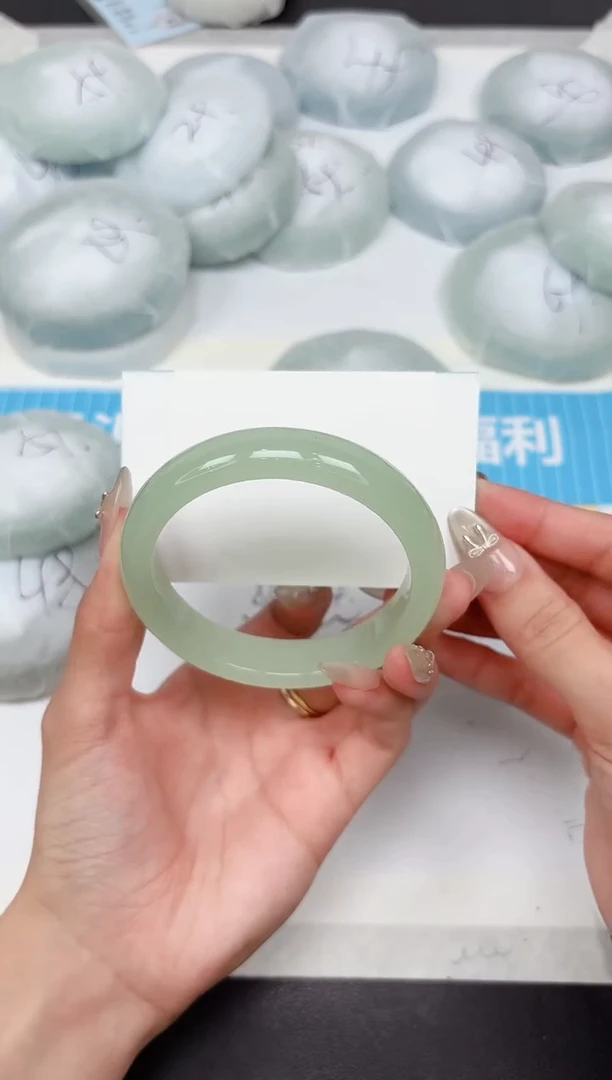 石英质玉手镯未镶嵌220-58.6