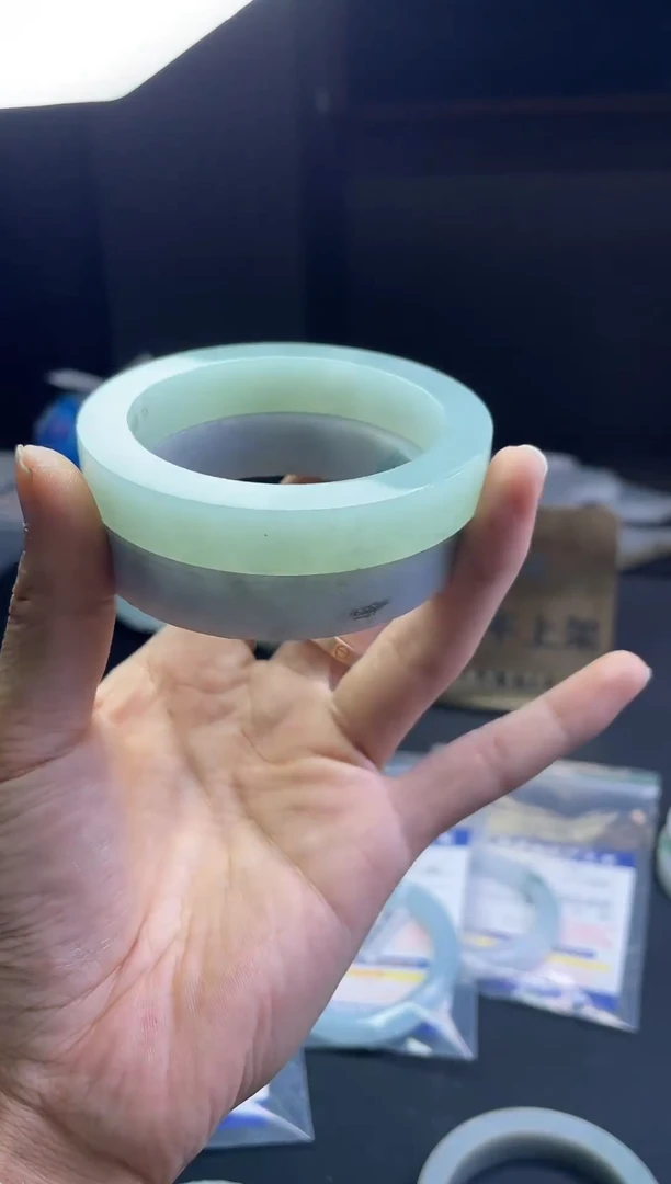 【闪购商品】定制翡翠正圈未镶嵌老朱