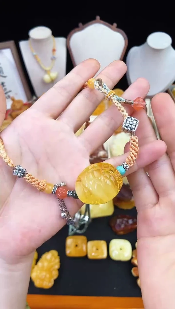 琥珀未镶嵌珠宝奇石柒月