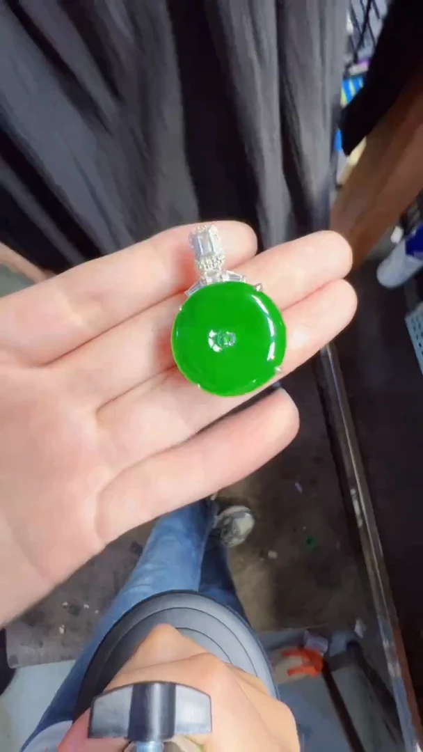 未镶嵌定制翡翠翡翠A货有轻微色差属于正常现象平安扣多样性发货1