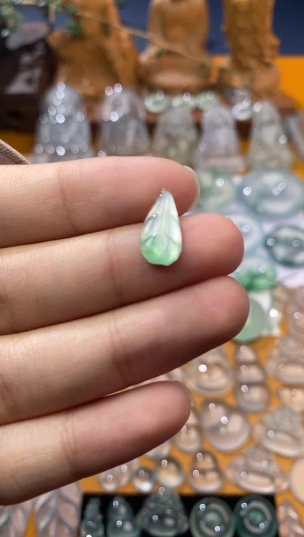 【闪购商品】定制翡翠未镶嵌叶子14.2*7.3*1.9