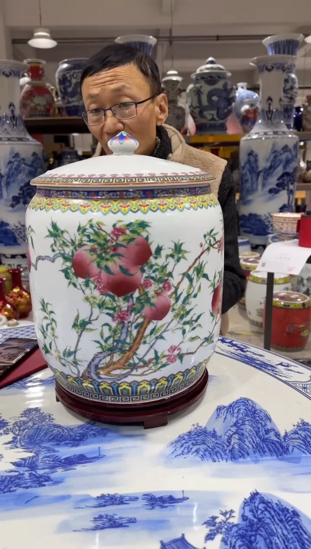 陶瓷30斤装茶饼罐 米缸  储物罐