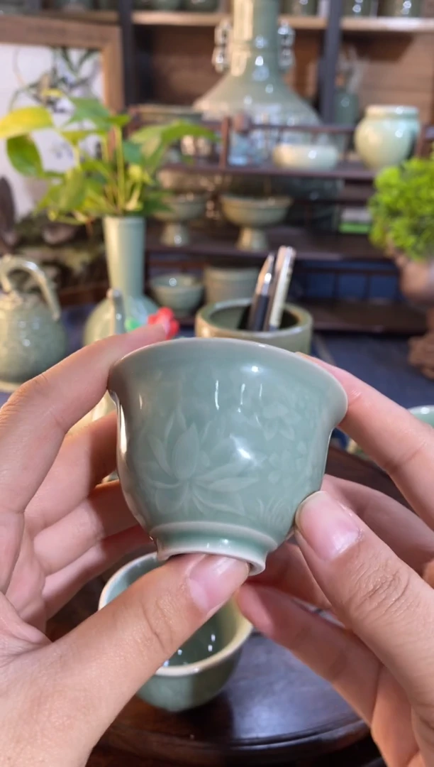 【闪购商品】100018失圆微瑕薄胎百花小杯4只