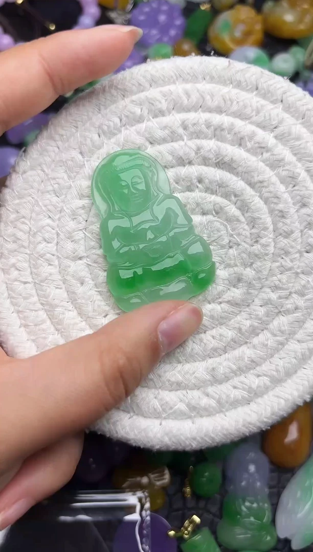 颈饰未镶嵌翡翠缅甸翡翠吊坠