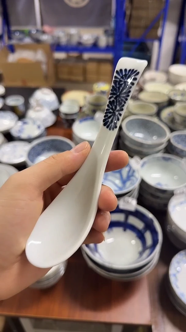 碗22元勺子一支装