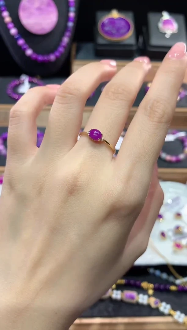 苏纪石（舒俱来）18K金镶嵌.戒指