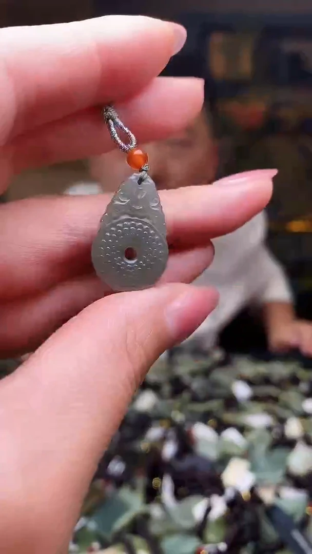 颈饰未镶嵌和田玉多样性发货，拍一发一