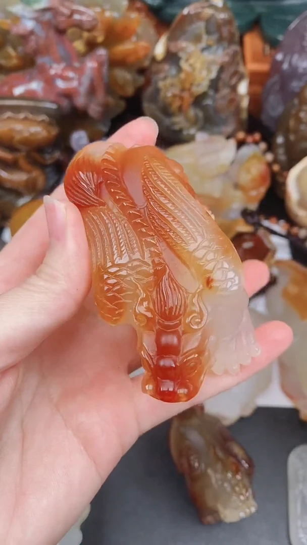 未镶嵌颈饰玛瑙/玉髓三****意AA