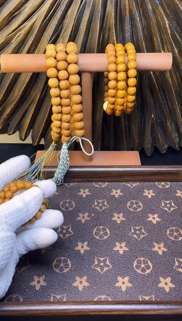 手串猴头核桃?****?屁桃