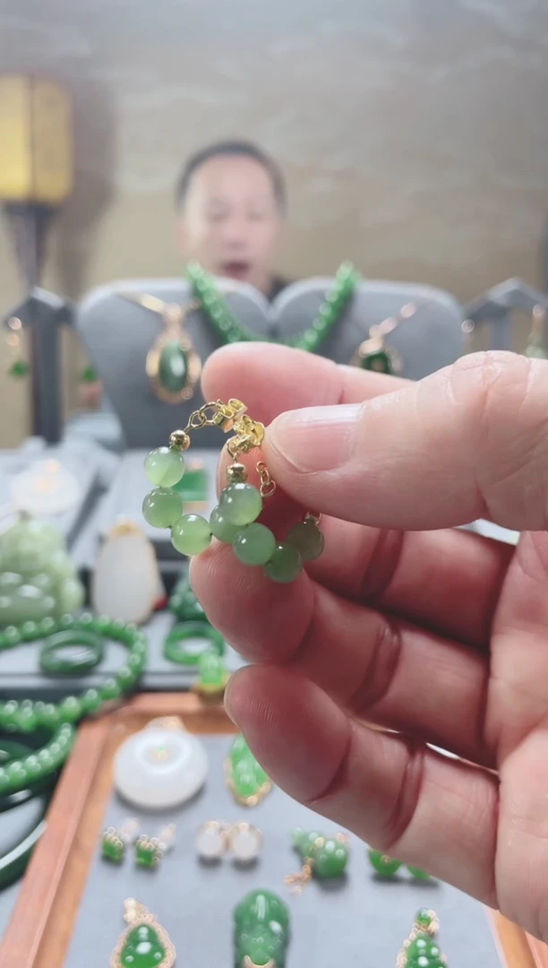 【闪购商品】和田玉耳饰银S925镀金镶嵌6mm