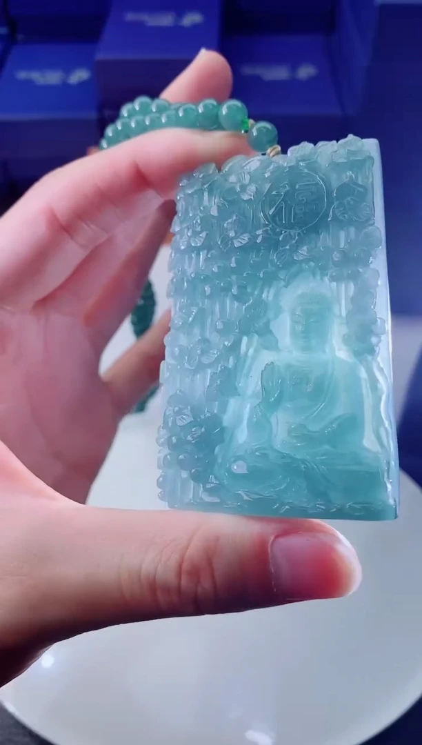 翡翠未镶嵌颈饰1111111111