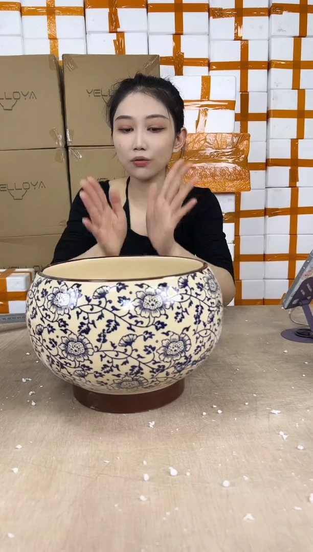 圆球青花瓷大号22x18