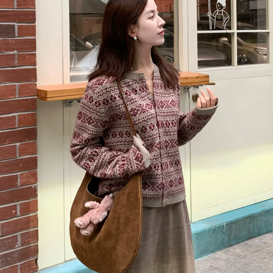 10.1%山羊绒89.9%绵羊毛北欧费尔岛2024新款针织衫X4150