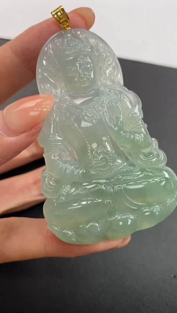 未镶嵌挂件翡翠邱****站305394