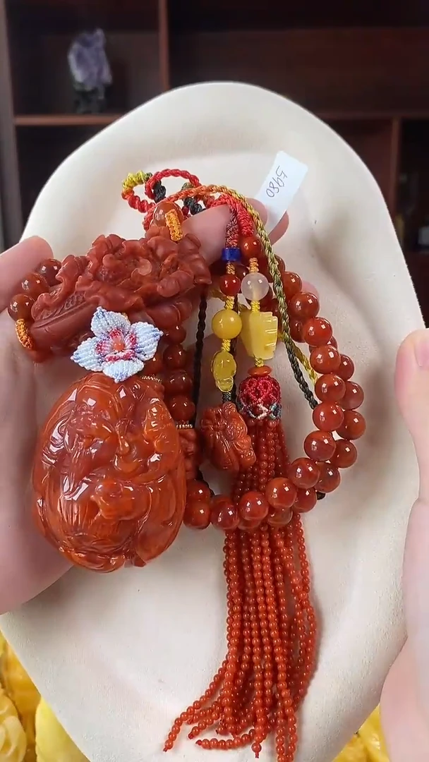 颈饰未镶嵌南红玛瑙项链