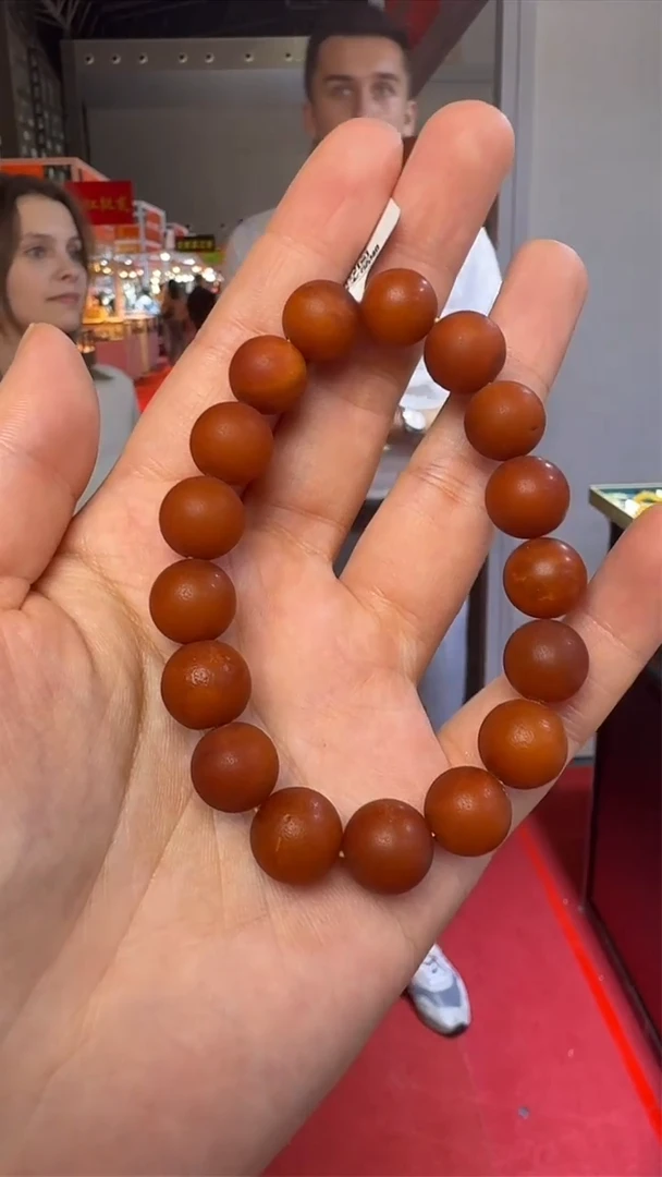 未镶嵌琥珀手链上海国际珠宝展假一罚十