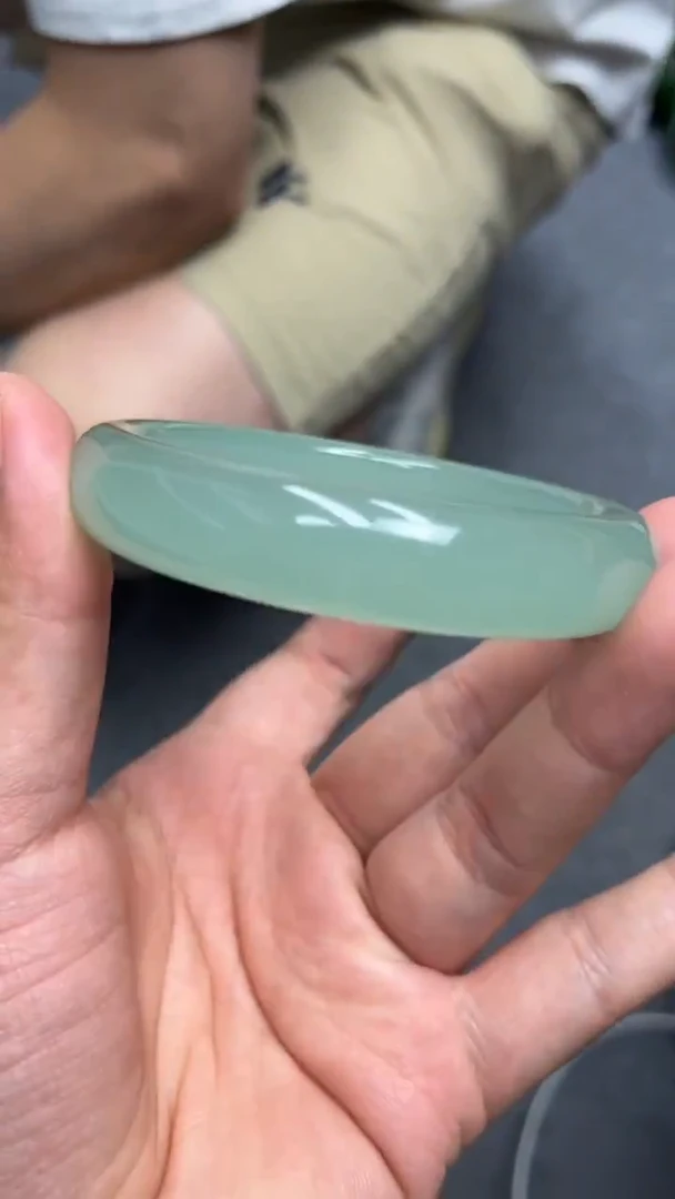 和田玉手镯未镶嵌18天空蓝正圈  61