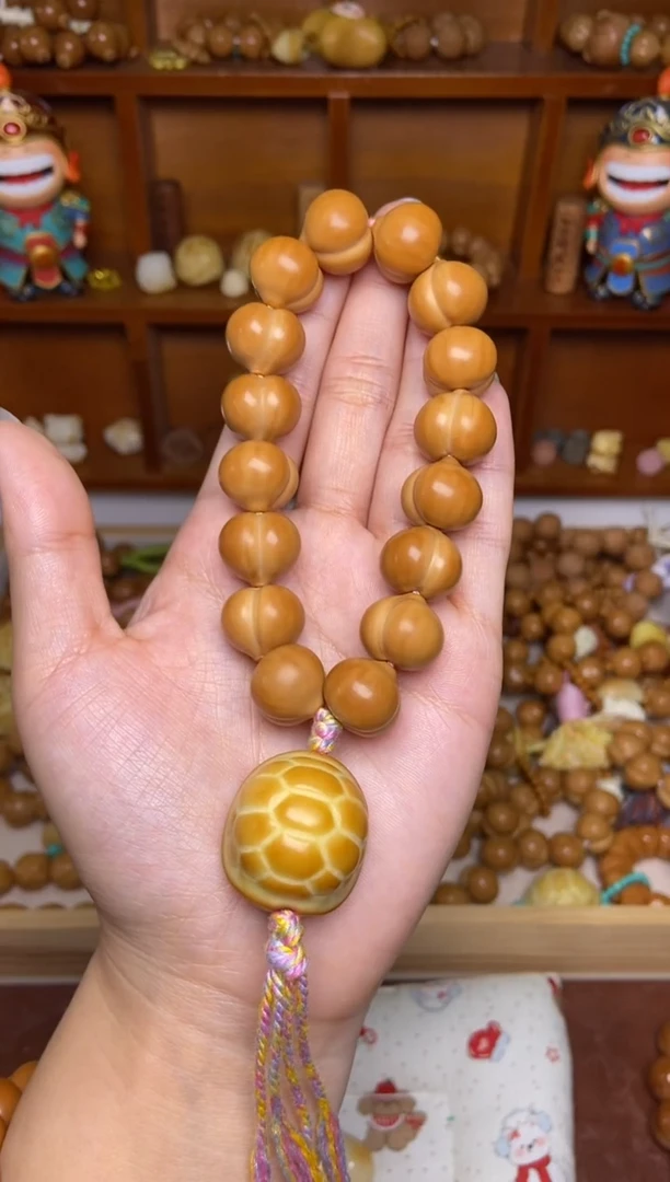 吊坠猴头核桃高定柯基屁桃富甲手持